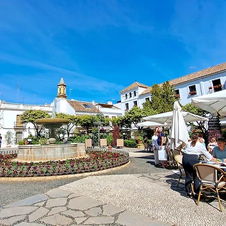 Great Location, Town Apartment Estepona
