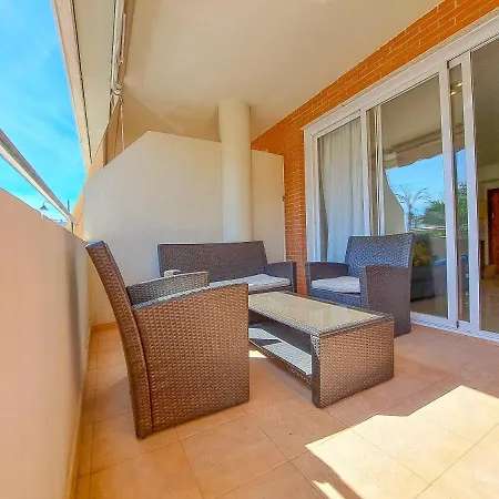 Great Location, Town Apartment *